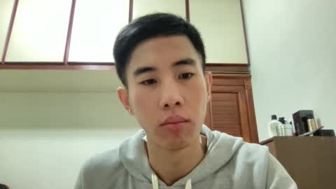 Snapshot of zseszsesz chatting on 01.11.25 Z online show from 01.11.25