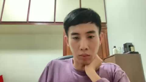 Snapshot of zseszsesz chatting on 02.15.25 Z online show from 02.15.25