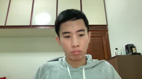 Snapshot of zseszsesz chatting on 02.23.25 Z online show from 02.23.25