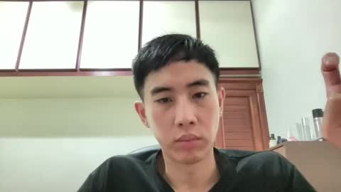 Snapshot of zseszsesz chatting on 11.21.25 Z online show from 11.21.25