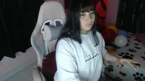 Snapshot of zulemapiel chatting on 01.06.26 zulemapiel online show from 01.06.26