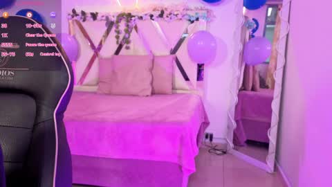 ZURY   online show from 04.04.26