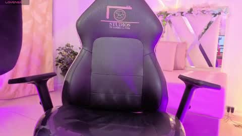 ZURY   online show from 06.04.26