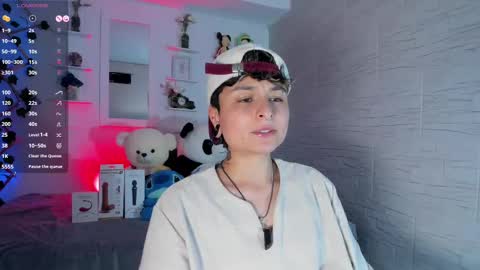 Snapshot of zuryramirez_ chatting on 10.05.25 Zury Ramirez online show from 10.05.25