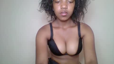 zyraelle_01 online show from 05.03.26