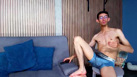 Zyro Nigth online show from 11.30.25