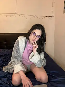 Lunaabbey online show from 02.21.26