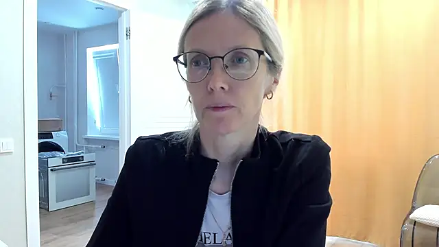 angelmommu online show from 10.12.25