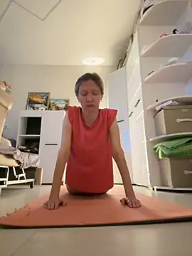 angelmommu online show from 11.05.25