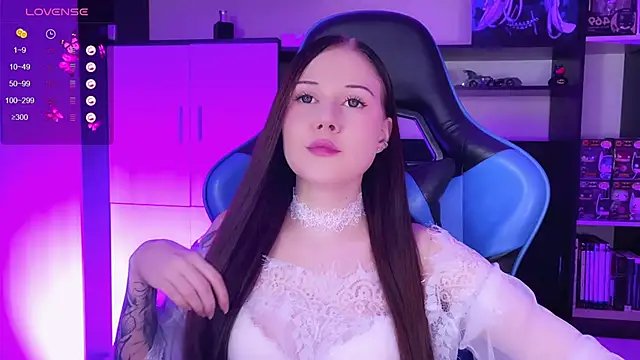 Snapshot of jasminevine chatting on 12.06.24 jasminevine online show from 12.06.24