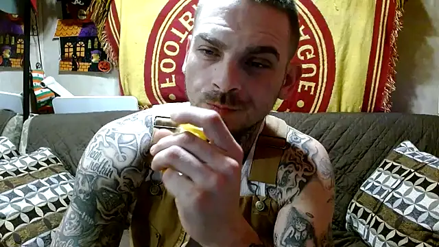 Snapshot of DADDY_KANE8--- chatting on 01.25.25 DADDY KANE8--- online show from 01.25.25