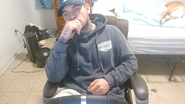 Snapshot of DADDY_KANE8--- chatting on 11.08.25 DADDY KANE8--- online show from 11.08.25