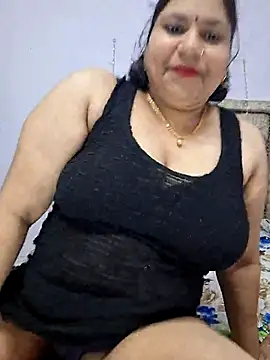 Snapshot of MOM-SUN-COUPLE chatting on 03.12.25 MOM-SUN-COUPLE online show from 03.12.25