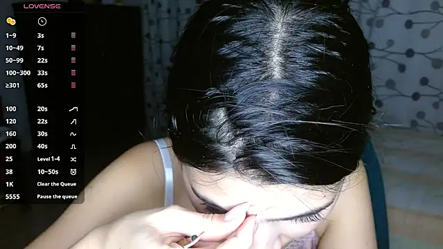 mia  lopez  online show from 12.10.24