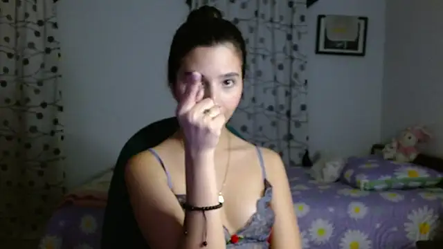 mia  lopez  online show from 02.05.25