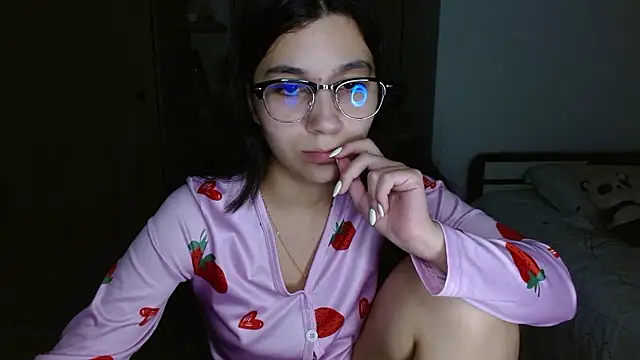 mia  lopez  online show from 03.26.26