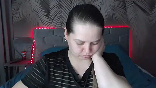 Snapshot of uliastar chatting on 02.24.25 uliastar online show from 02.24.25