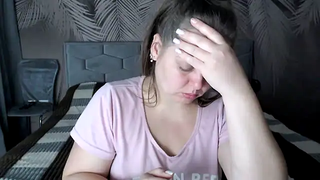 Snapshot of uliastar chatting on 09.29.25 uliastar online show from 09.29.25