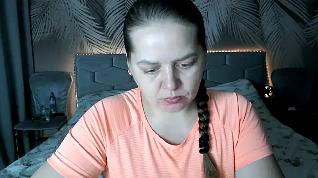 Snapshot of uliastar chatting on 12.01.25 uliastar online show from 12.01.25