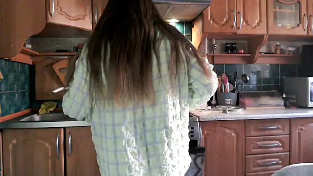 uliastar online show from 04.04.26