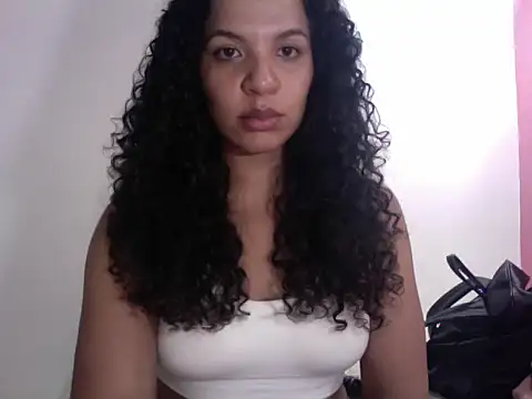 Snapshot of gatubelahot chatting on 01.21.25 gatubelahot online show from 01.21.25