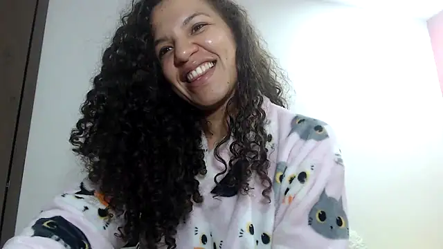 Snapshot of gatubelahot chatting on 03.19.25 gatubelahot online show from 03.19.25