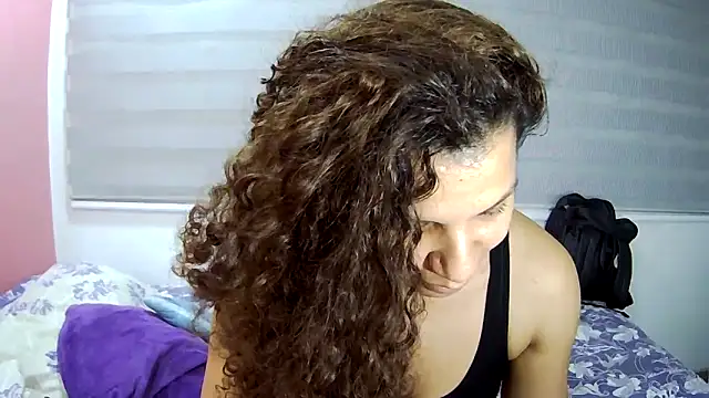 Snapshot of gatubelahot chatting on 10.18.25 gatubelahot online show from 10.18.25