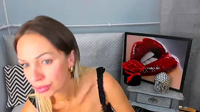 PamelaFlowers online show from 09.11.25