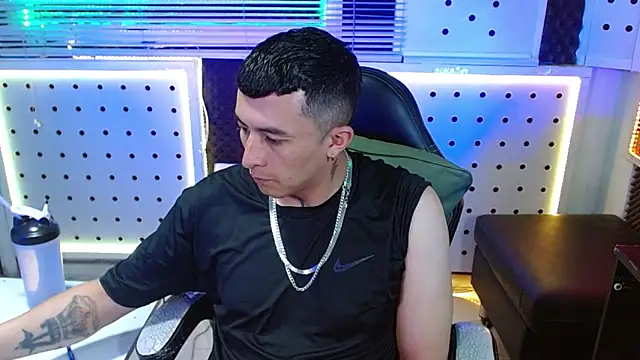 Snapshot of Darko0717 chatting on 02.27.26 Darko0717 online show from 02.27.26