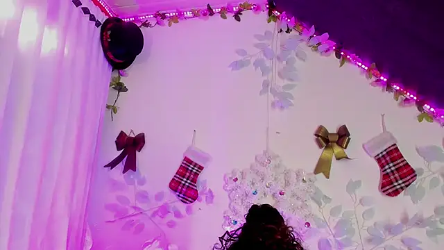 Cata green online show from 12.14.24