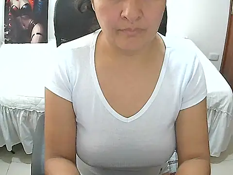 SenthiX online show from 10.13.25