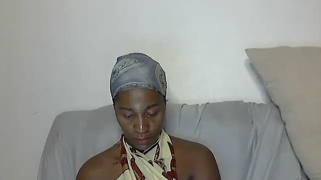 sluttylaura21 online show from 03.13.25