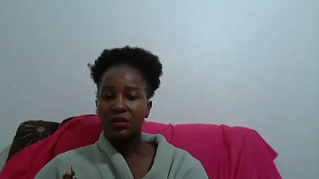 sluttylaura21 online show from 03.18.25