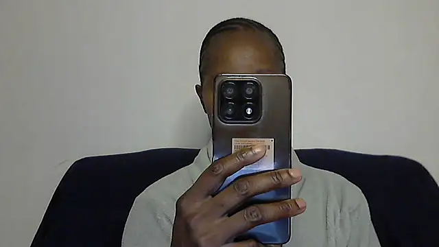 sluttylaura21 online show from 03.21.25