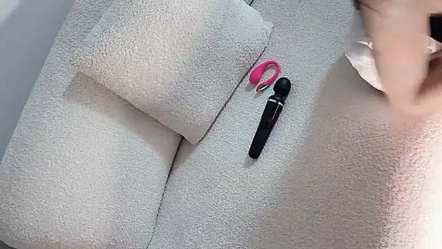 Snapshot of Serena-AU chatting on 09.15.25 Serena-AU online show from 09.15.25