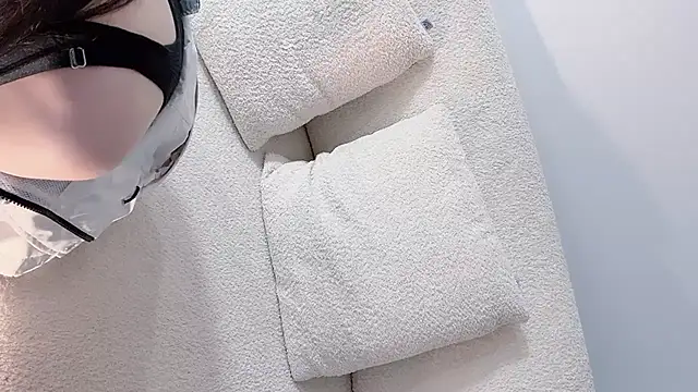 Snapshot of Serena-AU chatting on 10.28.25 Serena-AU online show from 10.28.25