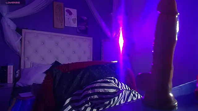 Snapshot of samanthaanderson_ chatting on 12.13.24 samanthaanderson online show from 12.13.24