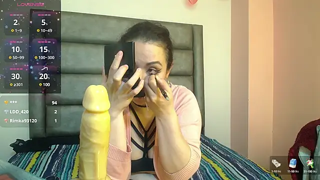 Snapshot of samanthaanderson_ chatting on 01.10.25 samanthaanderson online show from 01.10.25