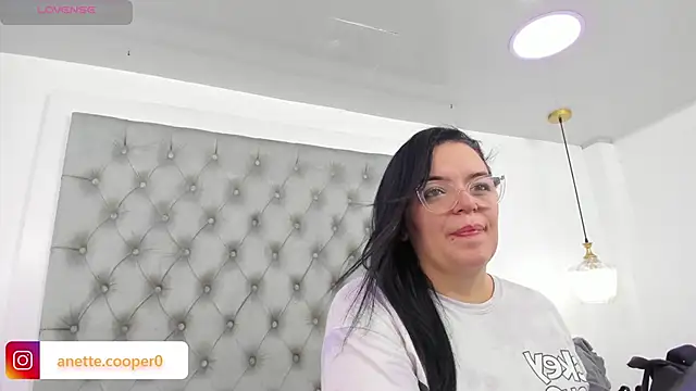 anette cooper online show from 12.23.25