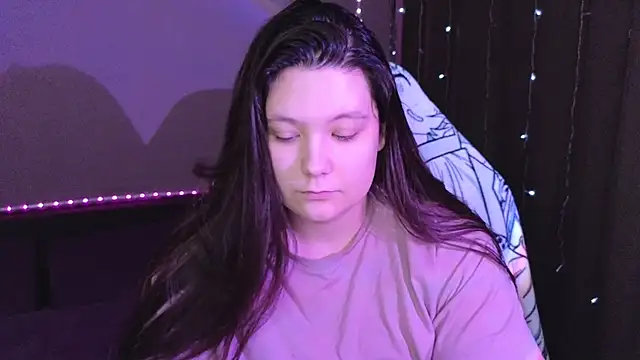 Snapshot of DjennaPalme chatting on 01.08.25 DjennaPalme online show from 01.08.25