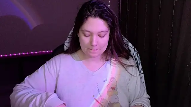 Snapshot of DjennaPalme chatting on 01.10.25 DjennaPalme online show from 01.10.25