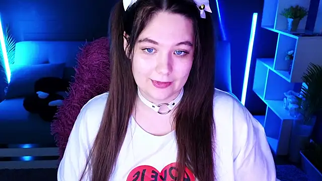 Snapshot of DjennaPalme chatting on 01.15.25 DjennaPalme online show from 01.15.25