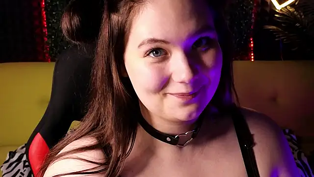 Snapshot of DjennaPalme chatting on 01.26.25 DjennaPalme online show from 01.26.25