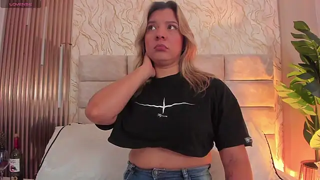 Snapshot of Gaia_Stone chatting on 03.27.26 Gaia Stone online show from 03.27.26