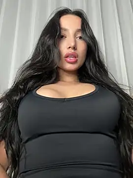 EvaMoet online show from 12.09.24