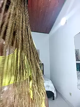 Snapshot of TAYLORR778 chatting on 12.19.24 TAYLORR778 online show from 12.19.24