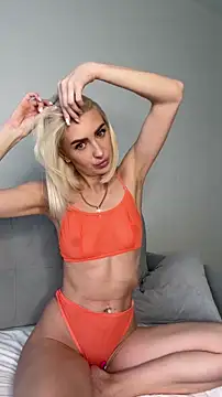 Mia Roxie online show from 03.19.26