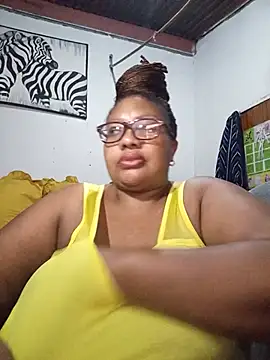 Snapshot of YELLOW_BONE chatting on 05.27.26 YELLOW BONE online show from 05.27.26