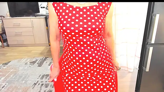 Tina Joness online show from 03.07.25