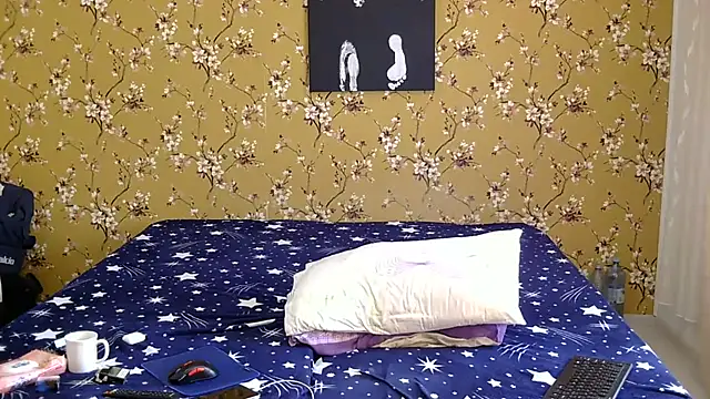 Snapshot of Karlabby chatting on 02.12.25 Karlabby online show from 02.12.25